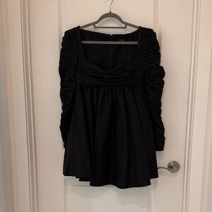 Elegant Black Long Sleeve Dress